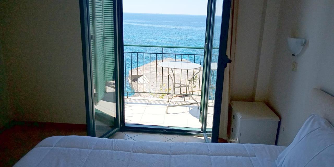 אפרטהוטל קרדמילי Gorgones, Sea-Front, Great View מראה חיצוני תמונה
